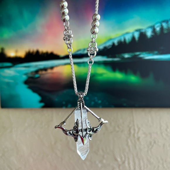 Handmade stainless steel maille link chain & crystal quartz bow & arrow charm - Picture 6 of 10